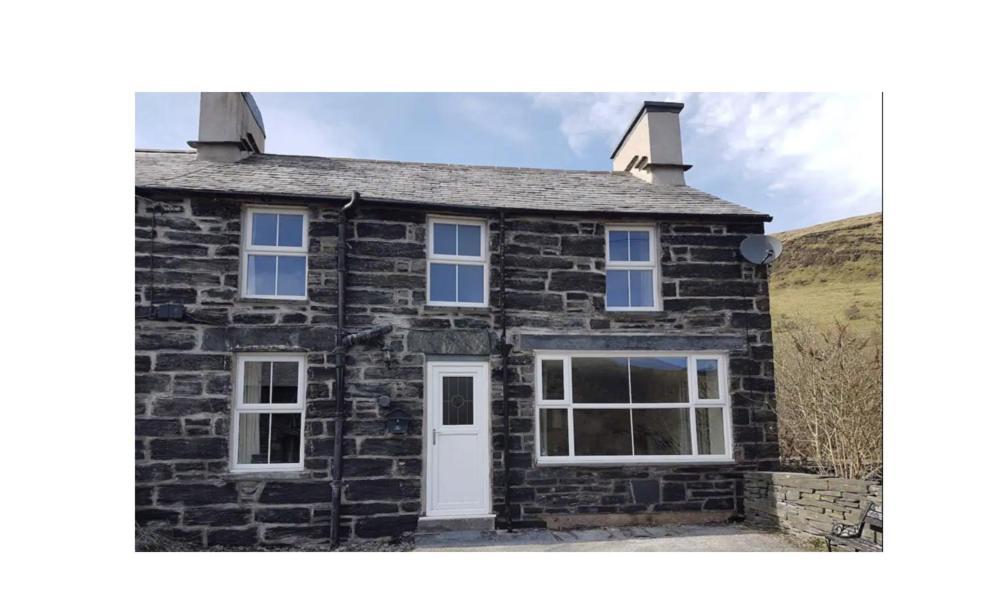 Yr Hen Siop - 4 Bed Welsh Cottage In Snowdonia Penmachno Exterior photo